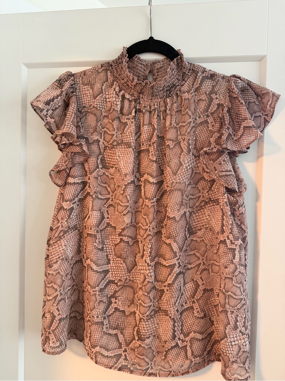 1.STATE Pink Taupe Snake-Print Ruffle Blouse
